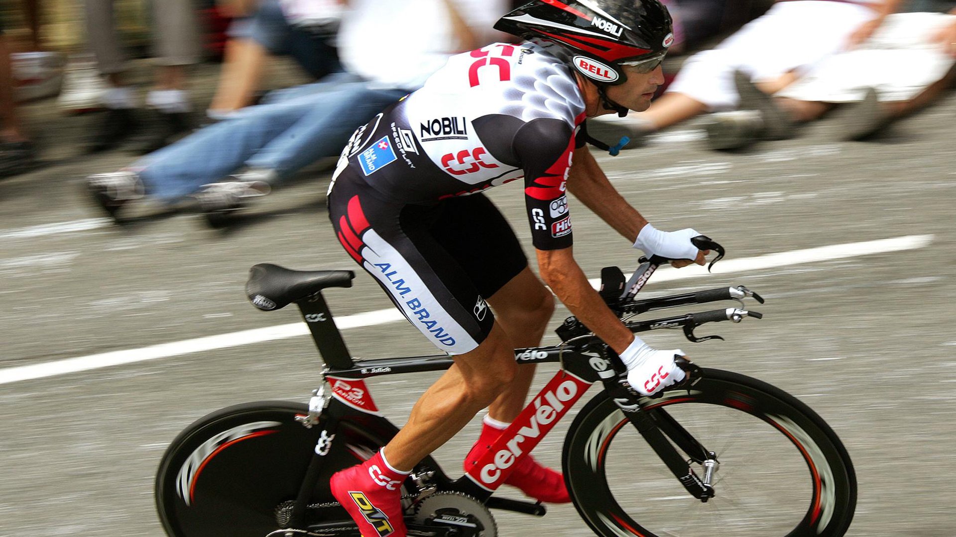 全国青少年“梦想跑”公益篮球赛在杭州激烈开展,倡导青春活力